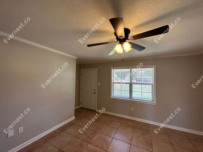 Foto del edificio - 727 Thornwood Pl