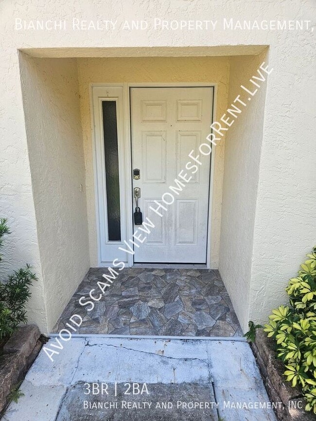 Building Photo - 2361 Bentley Dr