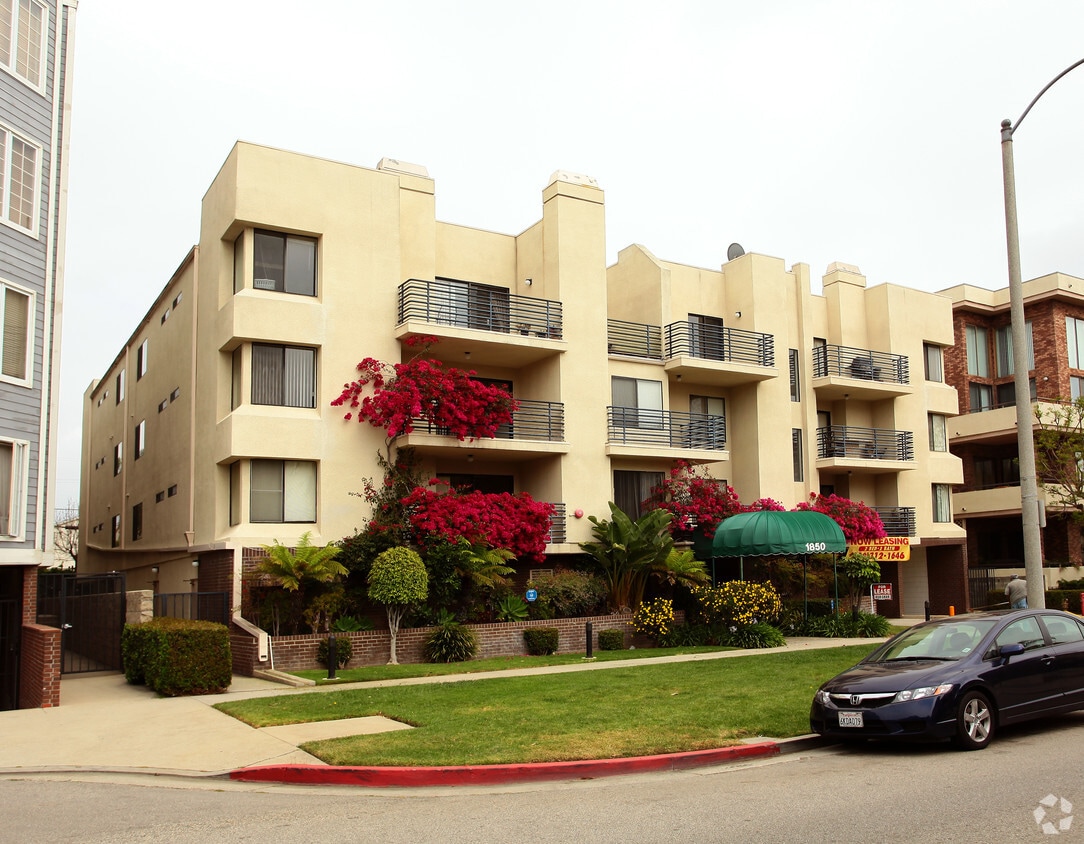 1850 Veteran Ave, Los Angeles, CA 90025 Apartments in Los Angeles, CA