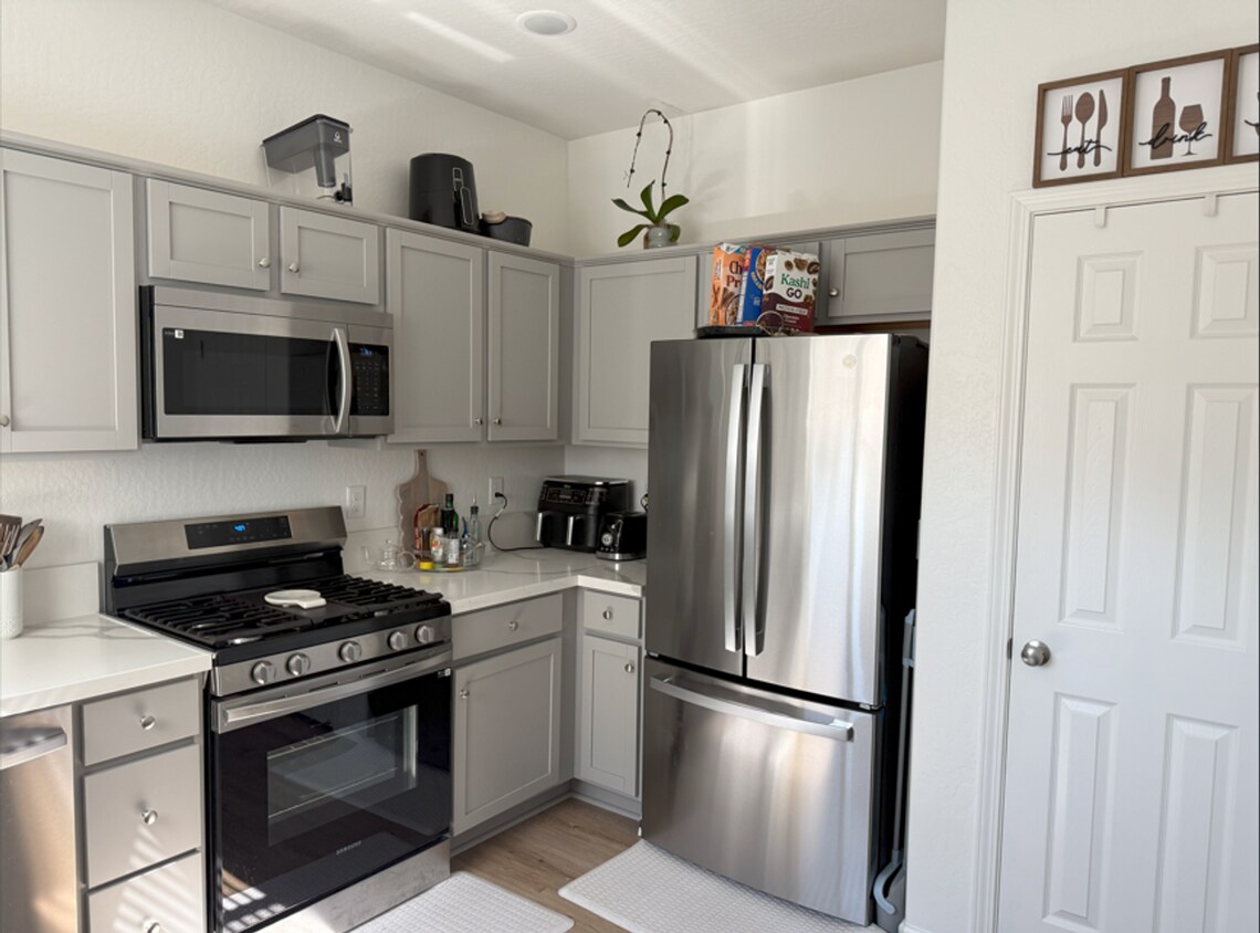 Building Photo - Coming Soon! Beautiful 3-Bedroom Home in H...