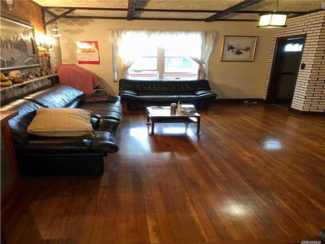 Foto del edificio - 146-48 60th Ave