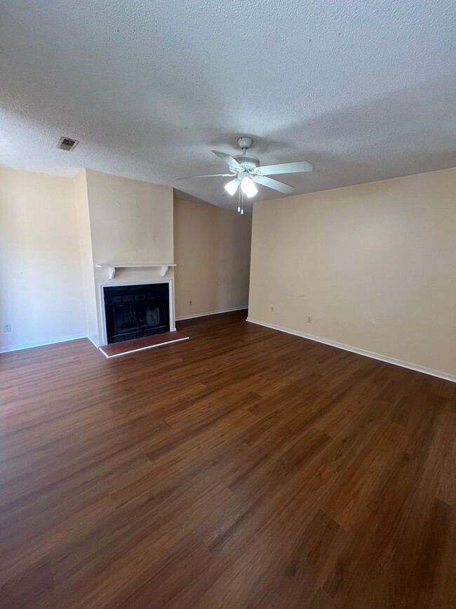 Foto del edificio - Charming 2 Bedroom