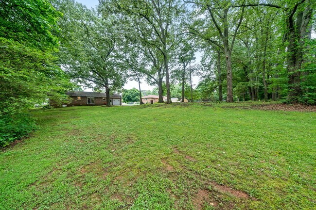 Foto del edificio - 1808 Calloway Dr