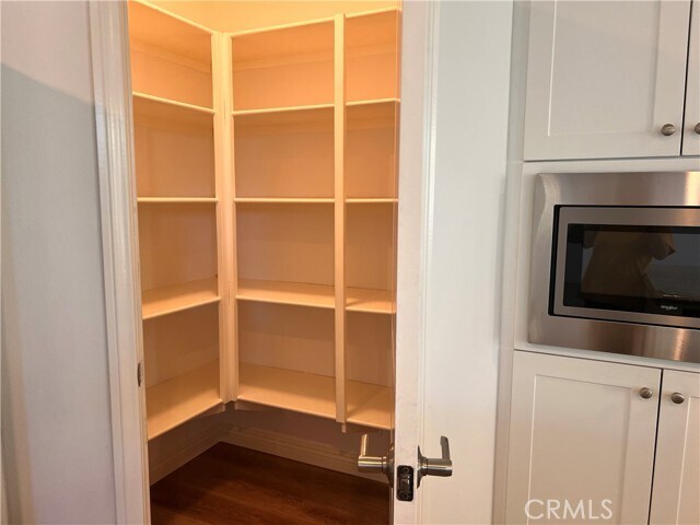 Foto del edificio - 209 Cedarwood