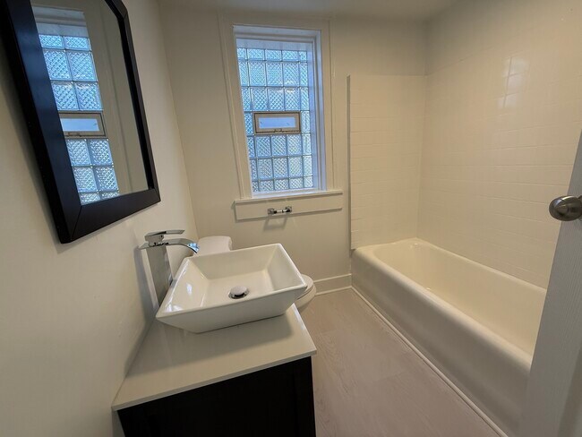 Foto del edificio - 3451 W Parker Ave