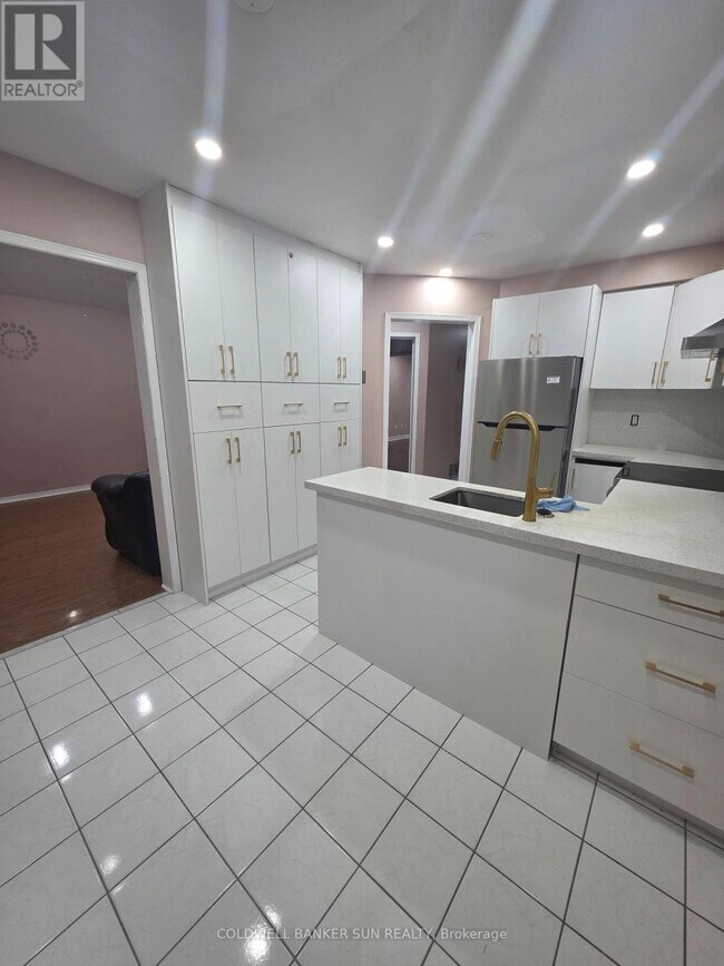 Photo du bâtiment - 81 Peace Valley Crescent