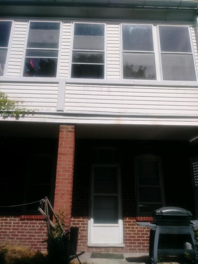 Foto del edificio - 521 W Race St