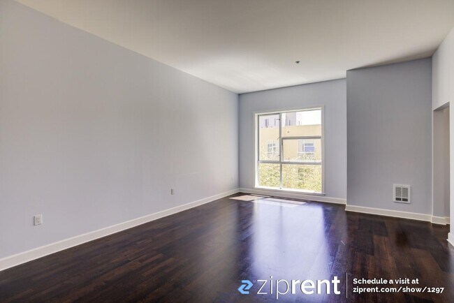 Building Photo - 585 9th St