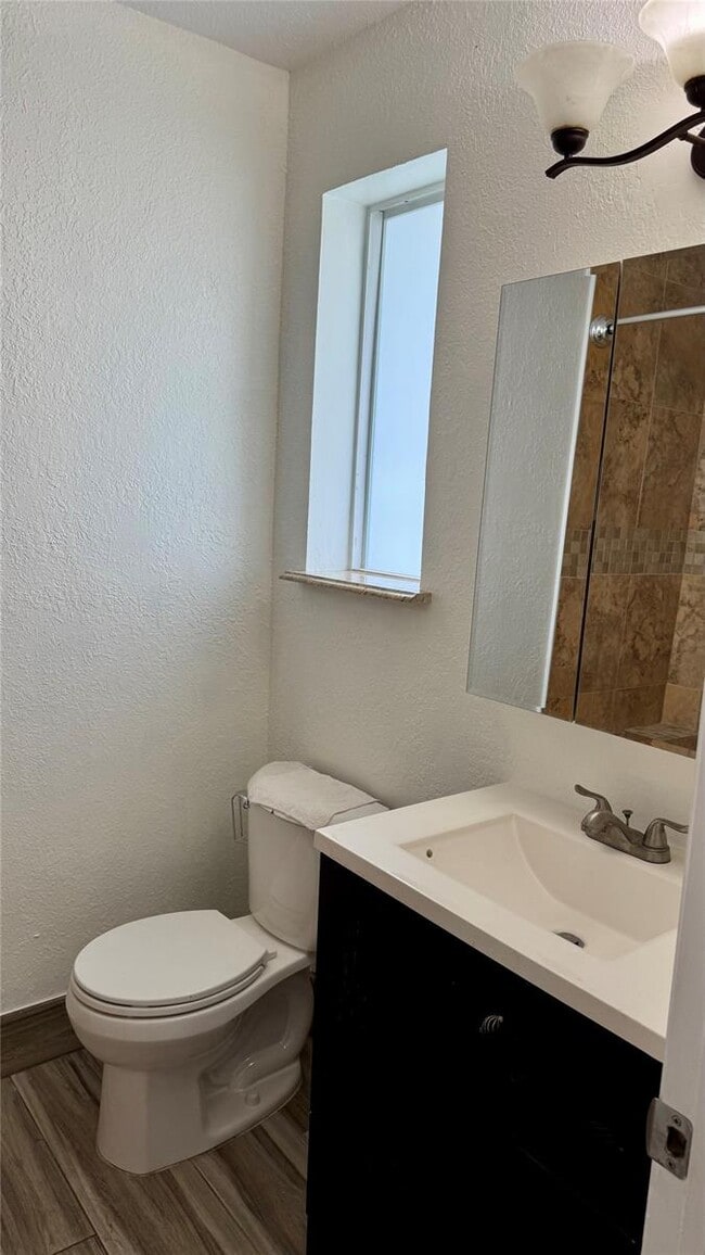 Building Photo - $2,950MONTHLY;3120 SW 35TH AVE WEST PARK, ...