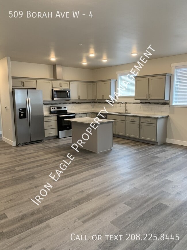 Building Photo - 509 Borah Ave W