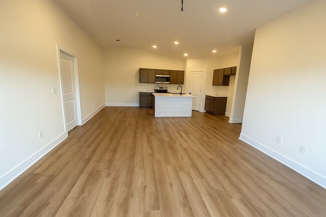 Building Photo - 3815/17 Bluelake