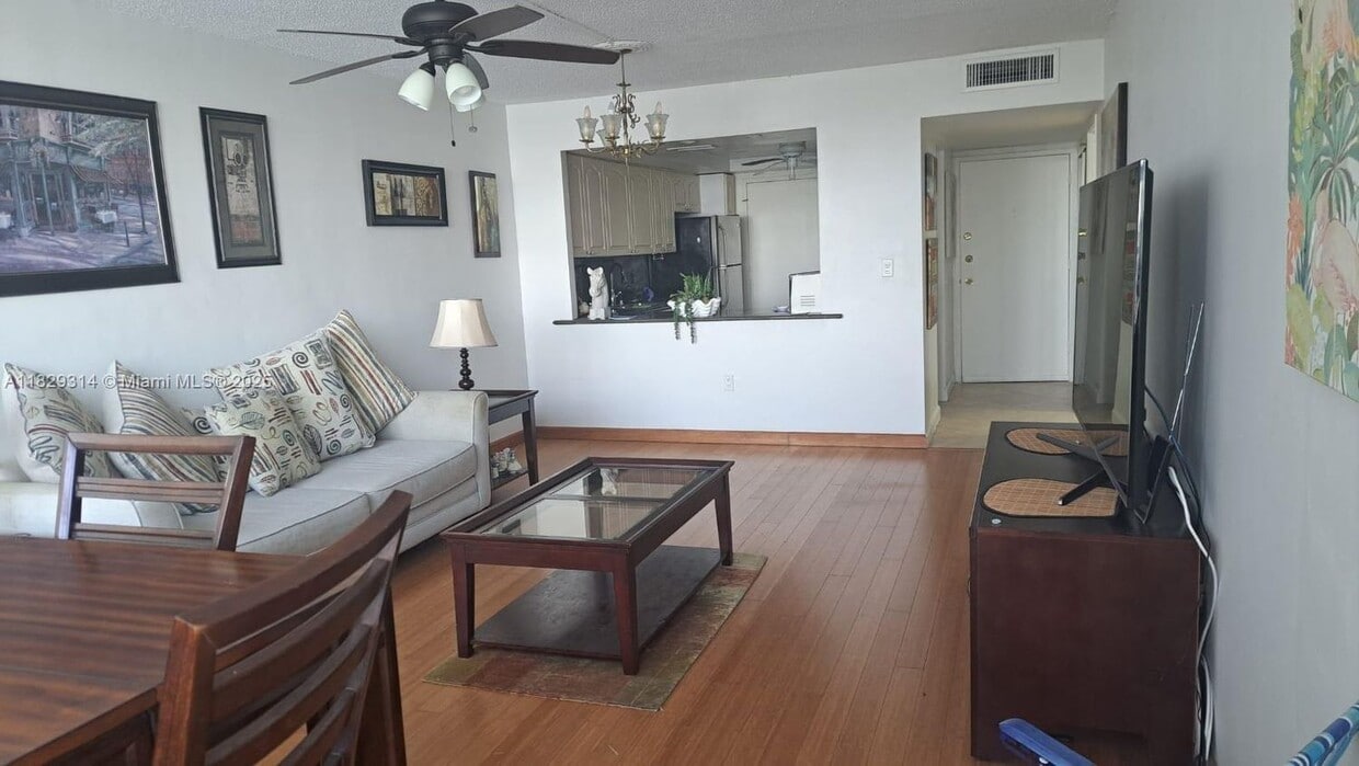 Primary Photo - 1301 NE Miami Gardens Dr