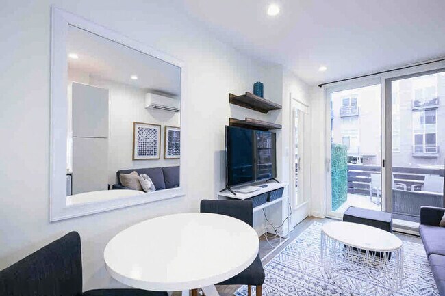 Foto del edificio - 1423 P St NW