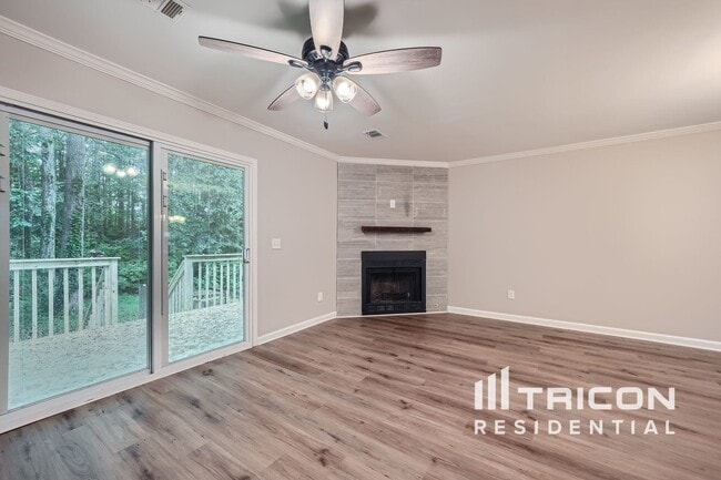Foto del edificio - 409 Water Oak Way SW