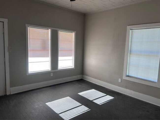 Foto del edificio - 1925 11th St