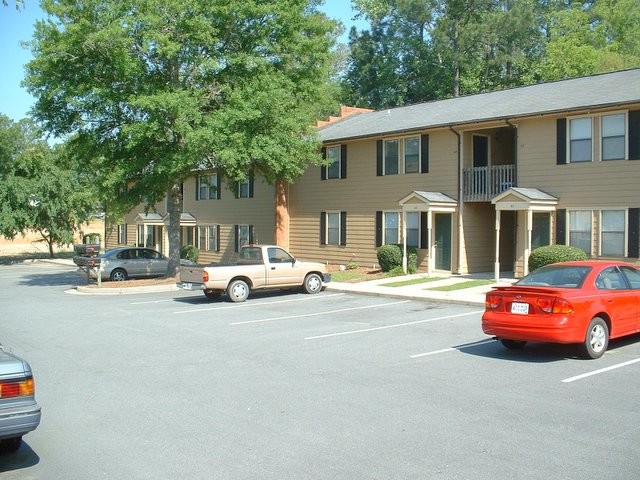 Foto del edificio - 715 W 12th St