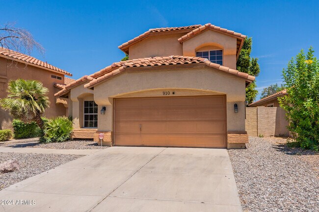 Building Photo - 910 W Sun Coast Dr