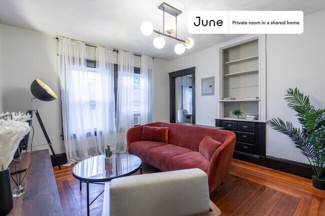 Foto del edificio - Room in Shared 5 bed/2 bath home in Allston