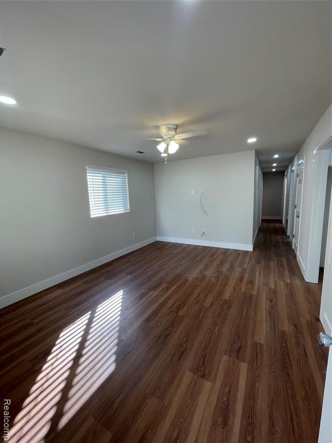 Foto del edificio - 9243 Sussex St