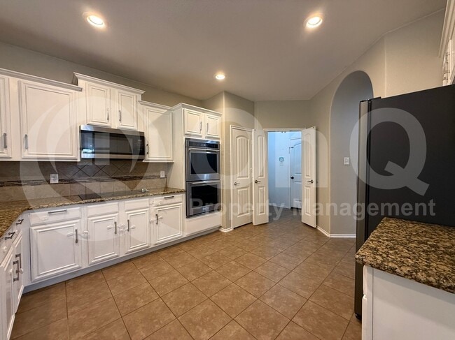 Building Photo - 1417 Country Creek Trail