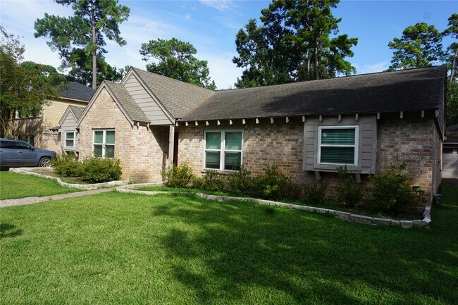 Foto del edificio - 5911 Pebble Springs Dr