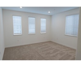 Building Photo - 5348 Liberty Ship Wy