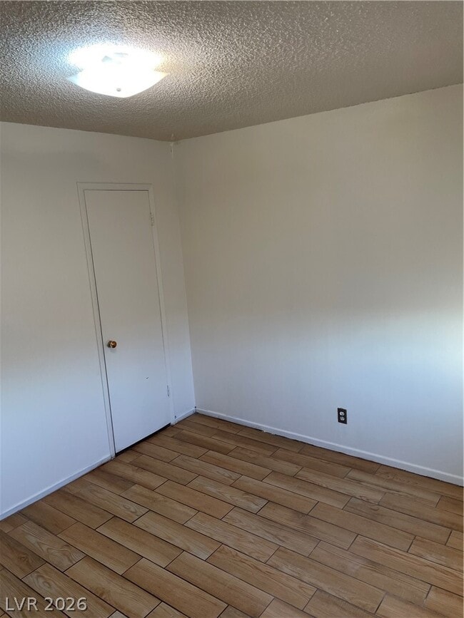 Building Photo - 6108 Fawn Cir