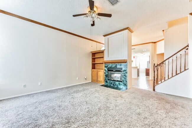 Building Photo - 6614 Bandalia Dr