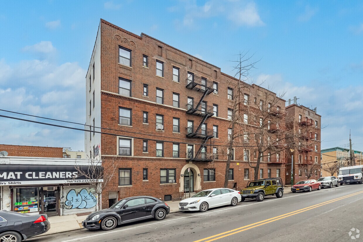 Building Photo - 4215 34th Ave