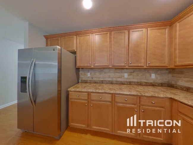 Foto del edificio - 2028 Stoney Pointe Cir
