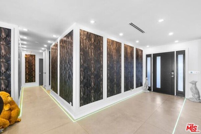 Foto del edificio - 23426 Balmoral Ln