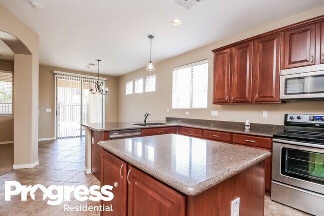 Foto del edificio - 4261 N 157th Ave
