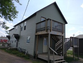 Building Photo - 211 North Ave