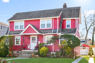 Building Photo - 1083 Hunter Ave