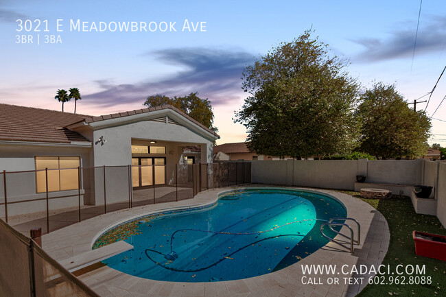 Foto del edificio - Biltmore Corridor 3 bed 2.5 bath Pool