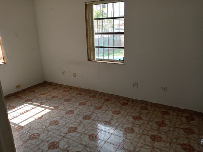 Foto del edificio - 551 E 37th St