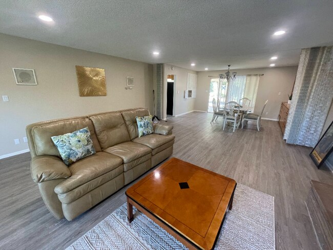 Foto del edificio - 1465 W Shannon St