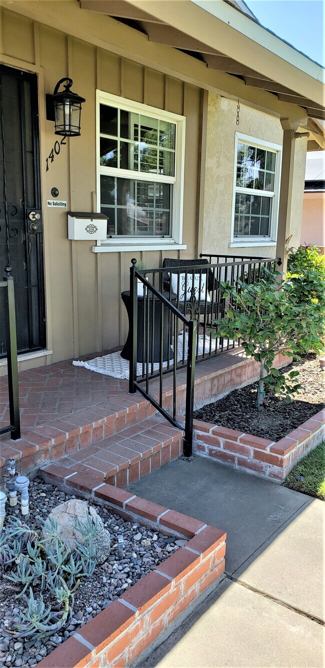 Foto del edificio - 1402 E Mayfair Ave