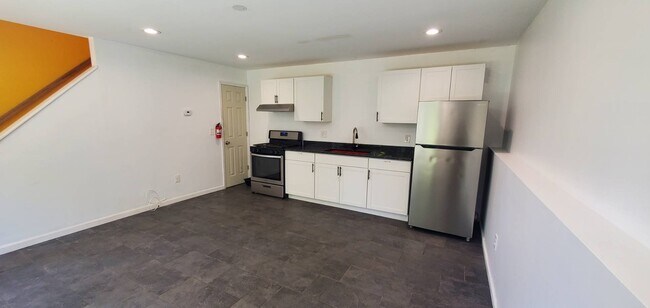 Foto del edificio - 300 Lakeside Rd