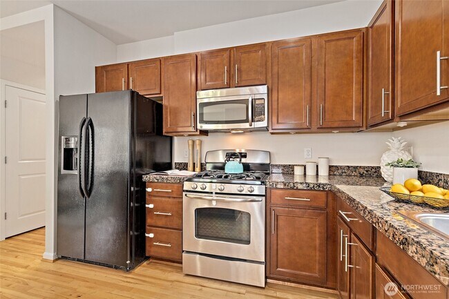 Foto del edificio - 416 124th St SE