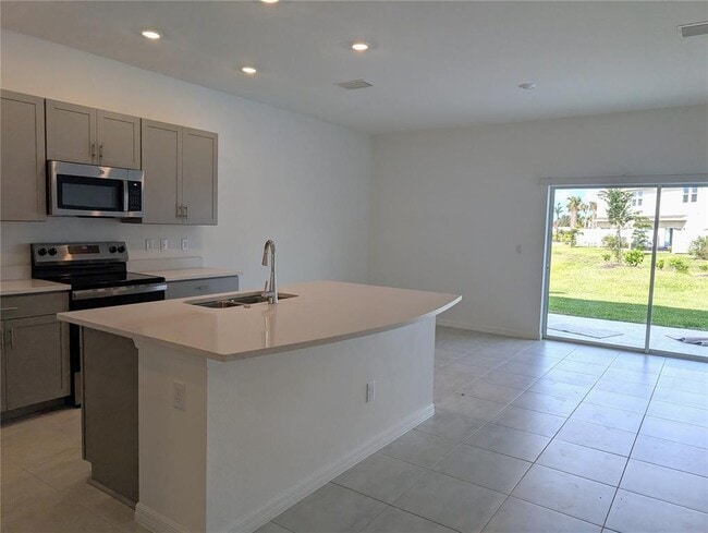 Building Photo - 15109 Cuzcorro Ct