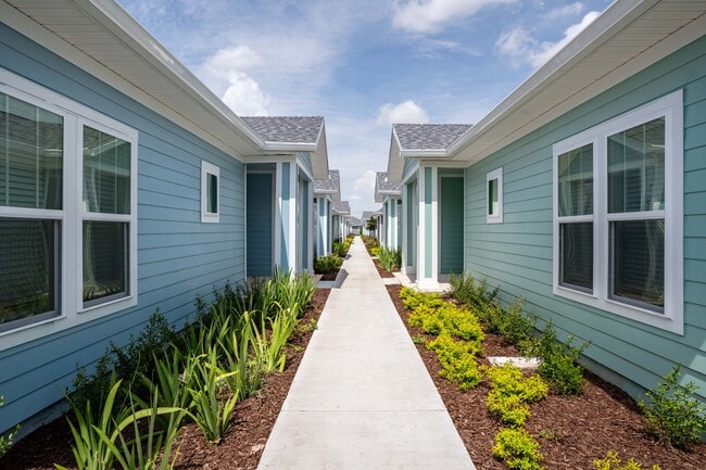 Building Photo - Eden Magnolia Village