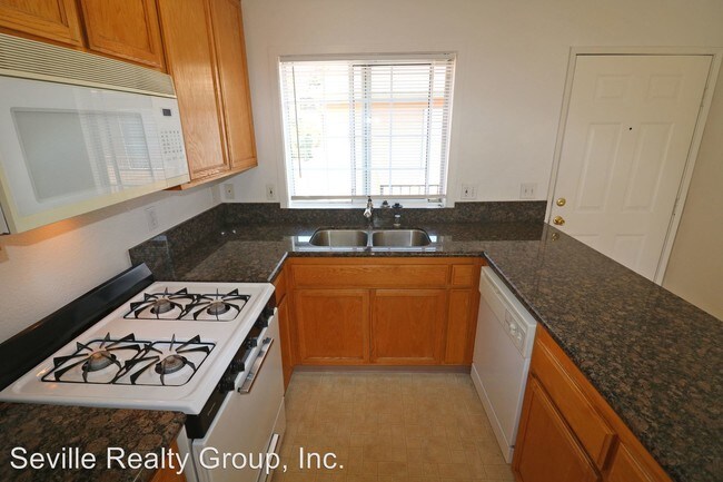 Building Photo - 1336 Brunner St