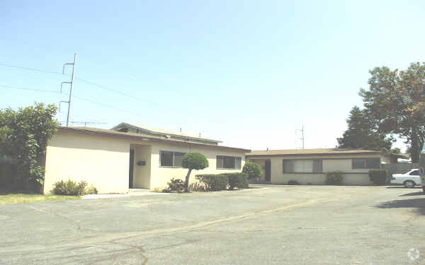Foto principal - 14601-14605 1/2 Firmona Ave