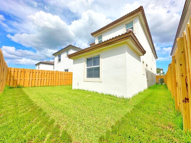 Building Photo - 2325 NW 130th St