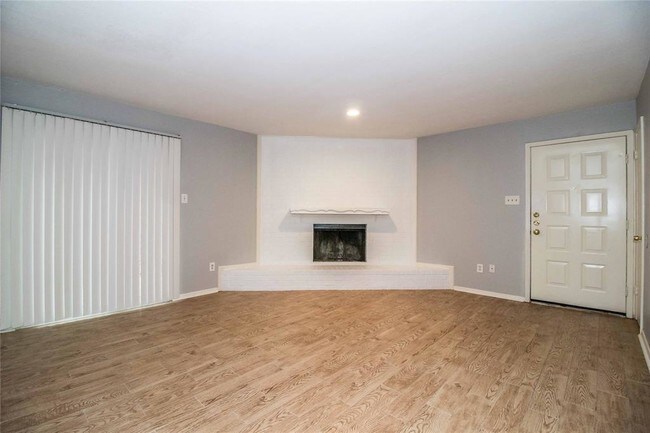 Building Photo - 6616 Berke Pl