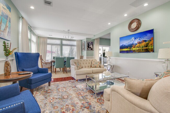 Living Room/Dining Room - 6512 Ocean Ave S