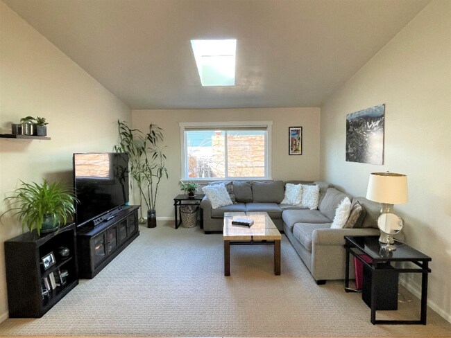 Building Photo - 2340 Dalton Dr