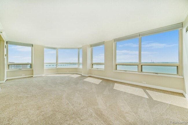 Building Photo - 3320 Spinnaker Ln