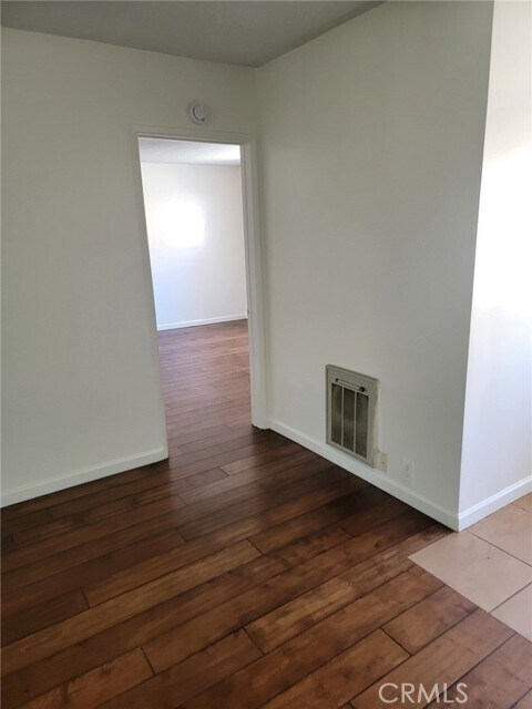 Foto del edificio - 620 Illinois Ct